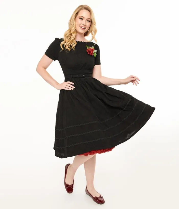 1950s Black Holiday Floral Pin Cotton Swing Dress Dresses Unique Vintage Swing