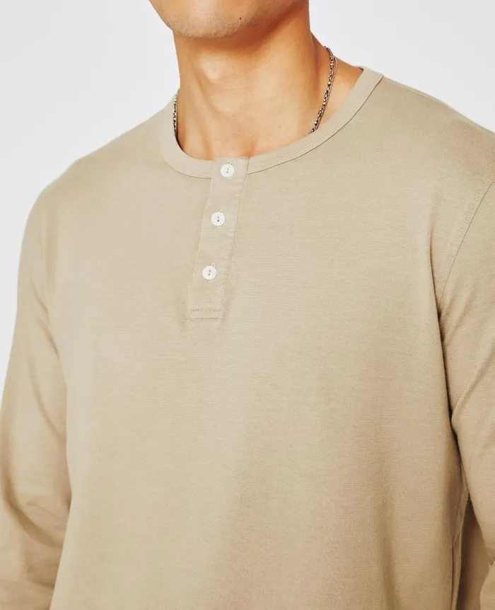 AG Jeans Bryce Long Sleeve Henley Dry Dust Men Tees AG Jeans Bryce Long Sleeve Henley Dry Dust Men Tees