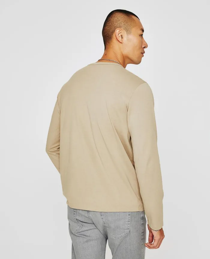AG Jeans Bryce Long Sleeve Henley Dry Dust Men Tees AG Jeans Bryce Long Sleeve Henley Dry Dust Men Tees