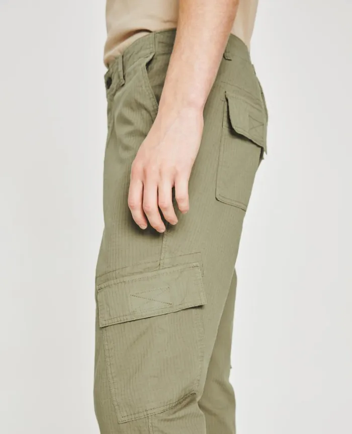 AG Jeans Wells Cargo Dried Rosemary Men Pants AG Jeans Wells Cargo Dried Rosemary Men Pants
