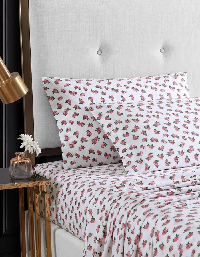 Betsey Johnson Women BETSEYS TINY PINK ROSES QUEEN SHEET SET MULTI Betsey Johnson Women BETSEYS TINY PINK ROSES QUEEN SHEET SET MULTI
