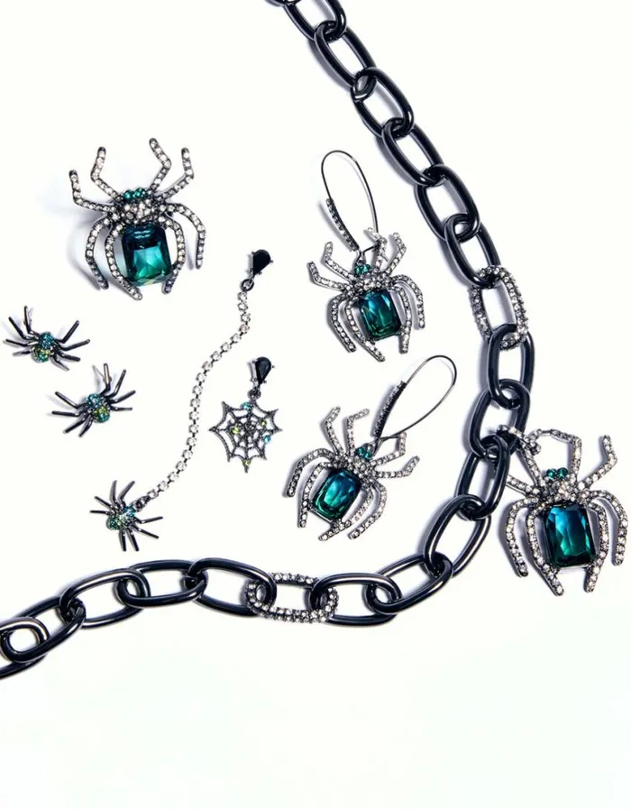 Betsey Johnson Women RICH WITCH SPIDER RING GREEN Betsey Johnson Women RICH WITCH SPIDER RING GREEN