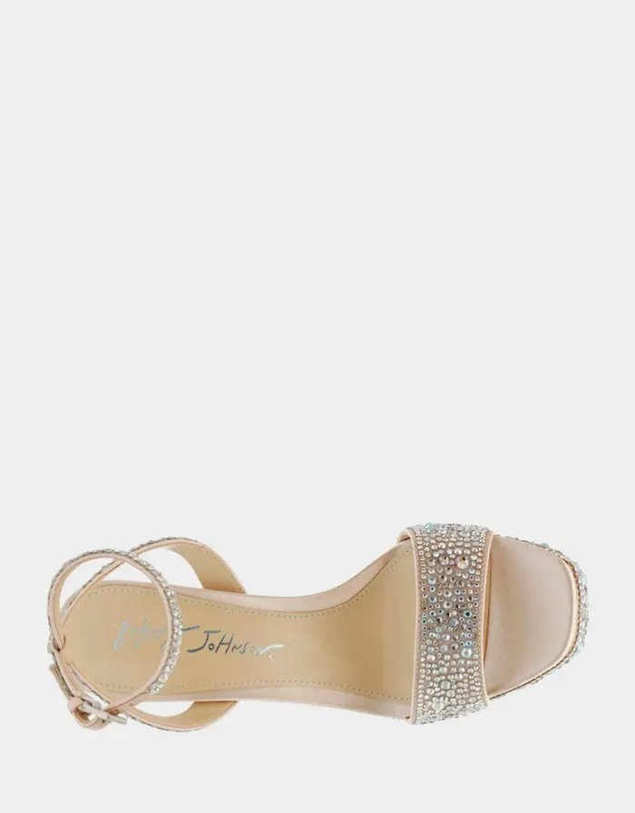 Betsey Johnson Women SBBETH CHAMPAGNE Champagne