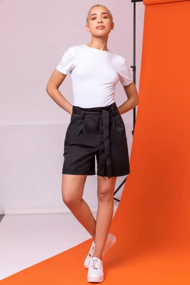 Black Belt Detail Turn Up Shorts Women Roman Shorts