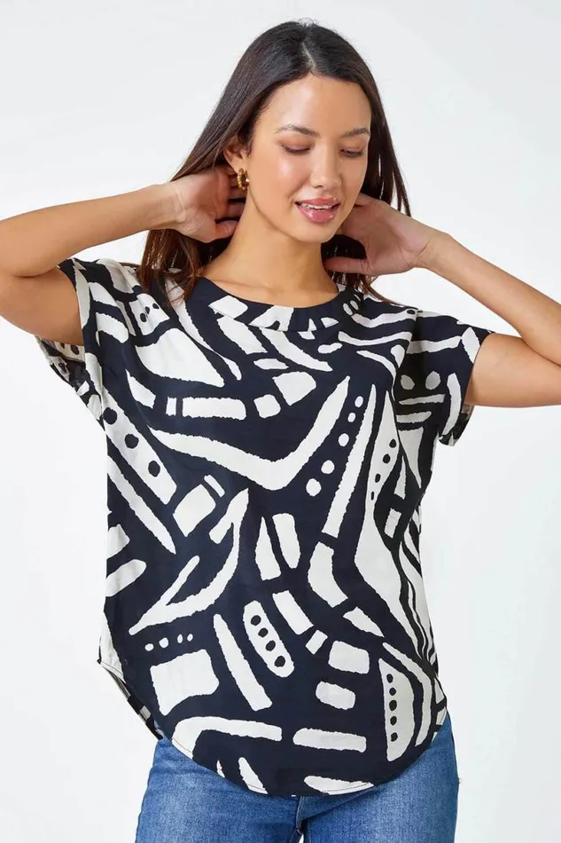 Black Contrast Abstract Print Top Women Roman Tops
