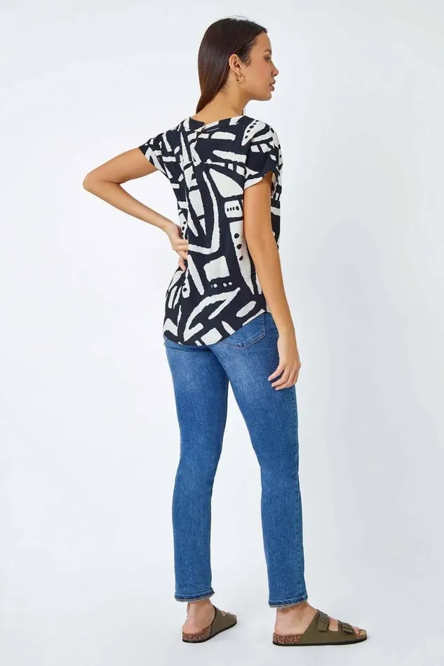 Black Contrast Abstract Print Top Women Roman Tops
