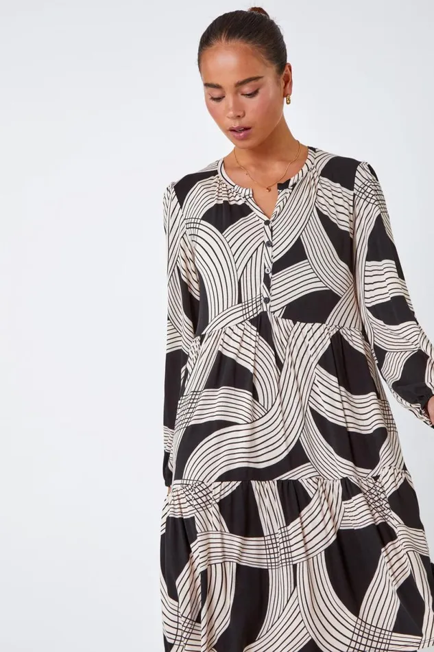 Black Petite Linear Print Tiered Stretch Dress Women Roman Dresses