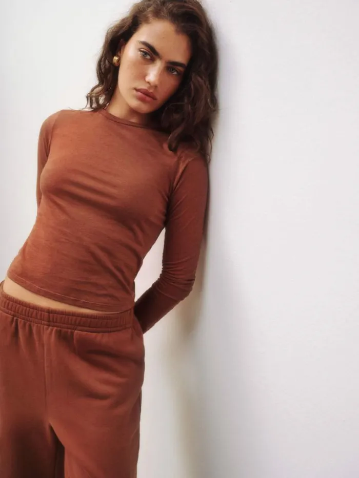 Clothing The Reformation Ezra Slim Fit Long Sleeve Fig Jam