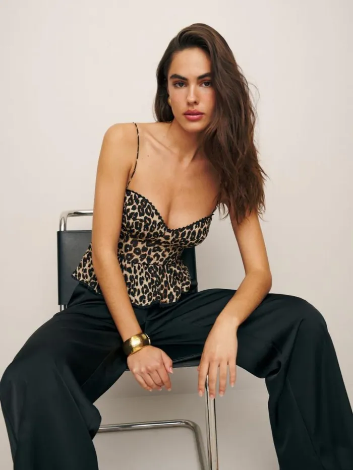 Clothing The Reformation Peppi Top Leo