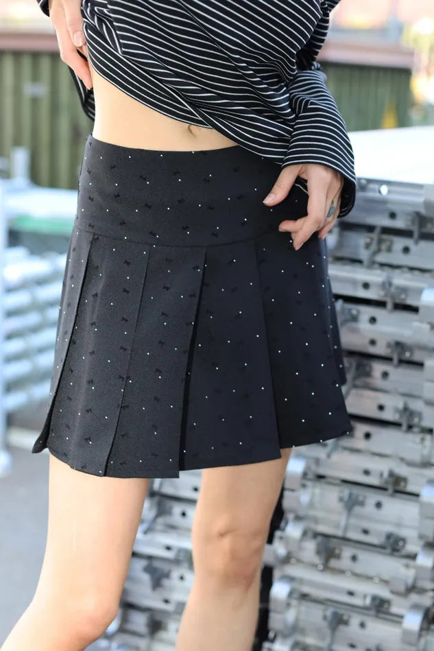 Clueless Skirt 8211 Black Women Cras Skirts and Shorts