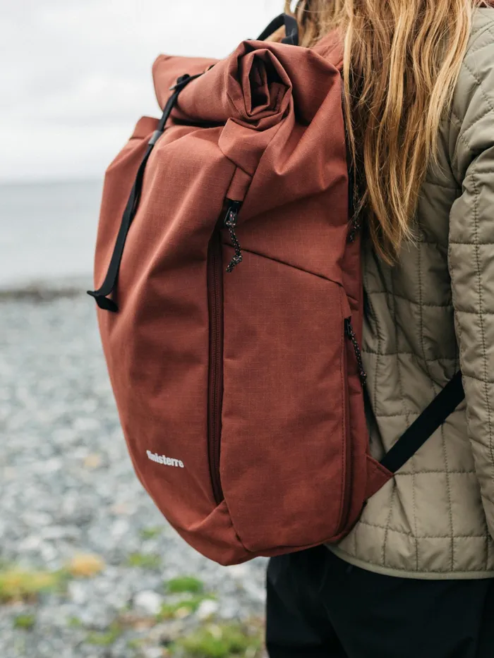 Finisterre Bags MenWomen Nautilus 23L Backpack Dark Rosewood