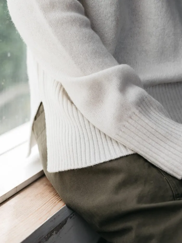 Finisterre Knitwear Women Cavan Ribbed Knit Sweater Ecru
