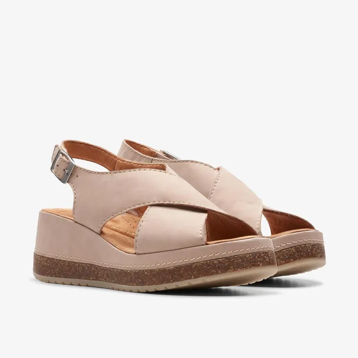 Kassanda Step Sand Nubuck Women Clarks Sandals and Flip Flops