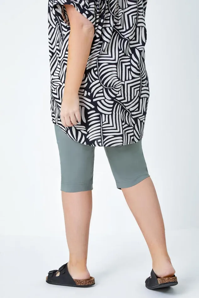 Khaki Curve Knee Length Elastic Waist Shorts Women Roman Trousers
