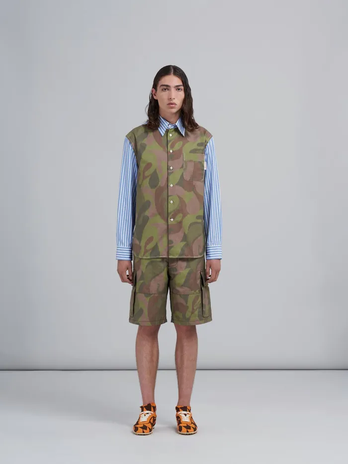 Marni Cargo Bermuda In 50s Camo Print Chin Dusty Olive Mens Trousers Marni Cargo Bermuda In 50s Camo Print Chin Dusty Olive Mens Trousers