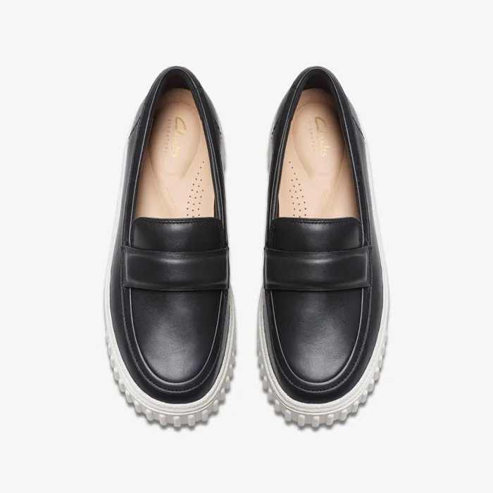 Mayhill Cove Black Leather Women Clarks SlipOns