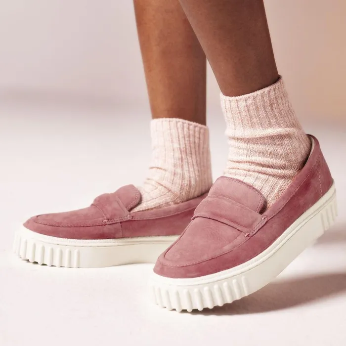Mayhill Cove Dusty Rose Nubuck Women Clarks SlipOns