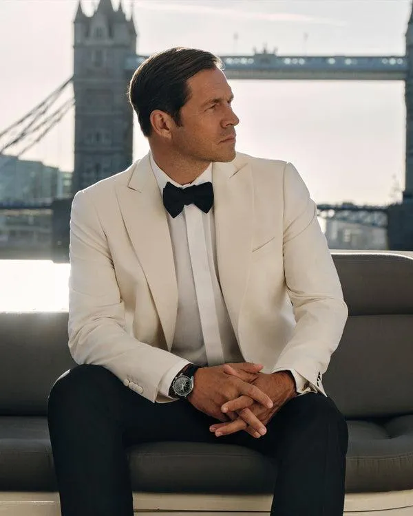 Men 007 Woven Dinner JacketIn White White NPeal Coats and Jackets