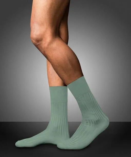 Men No 13 Finest Piuma Cotton Men Socks Sage FALKE Socks
