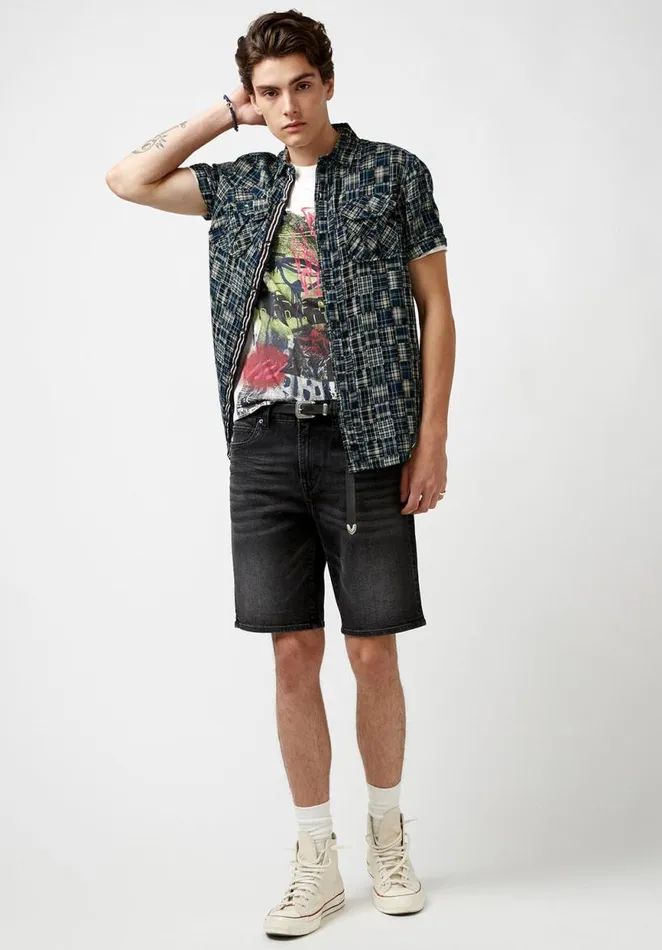 Men Tofy Collage Spray Paint Graphic TShirt Milk Buffalo David Bitton Tops and Tees