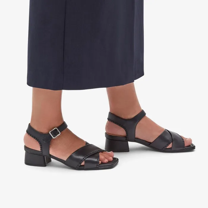 Serina 35 Cross Black Leather Women Clarks Sandals and Flip Flops