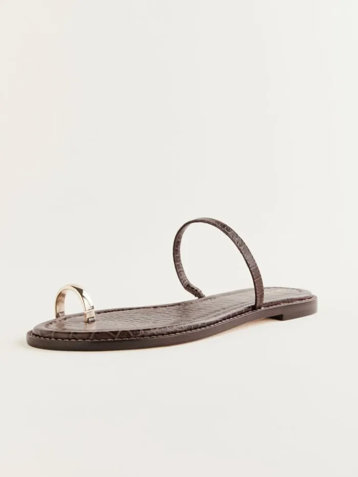 Shoes The Reformation Cassandra Flat Sandal Brown Croceffect