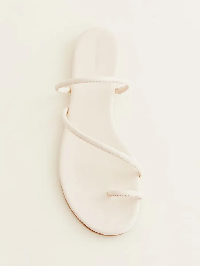 Shoes The Reformation Ludo Toe Ring Strappy Flat Sandal Almond Leather