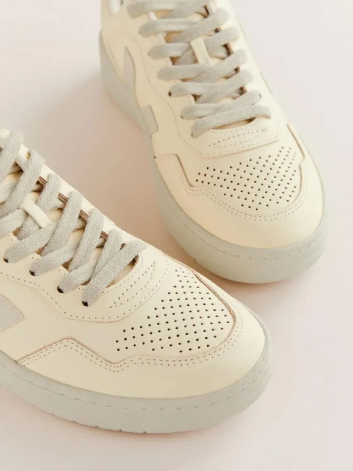 Shoes The Reformation Veja V90 Sneaker Cashew Pierre