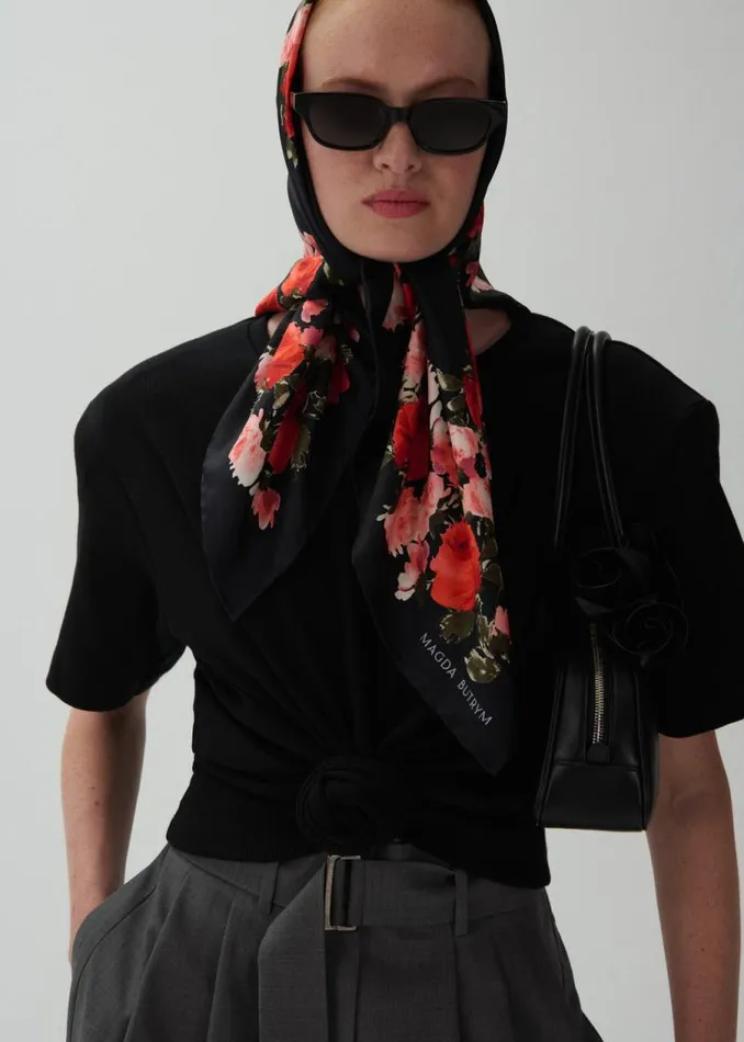 Shop Magda Butrym Accessories Floral Print Scarf In Black Shop Magda Butrym Accessories Floral Print Scarf In Black