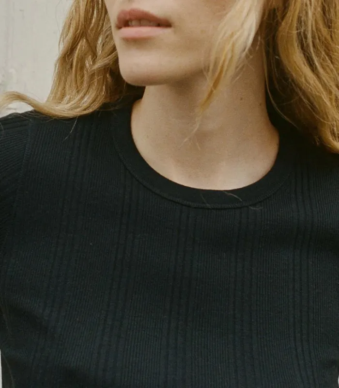 Shop VIVI CASHMERE BLEND TEE Black DEN Tees