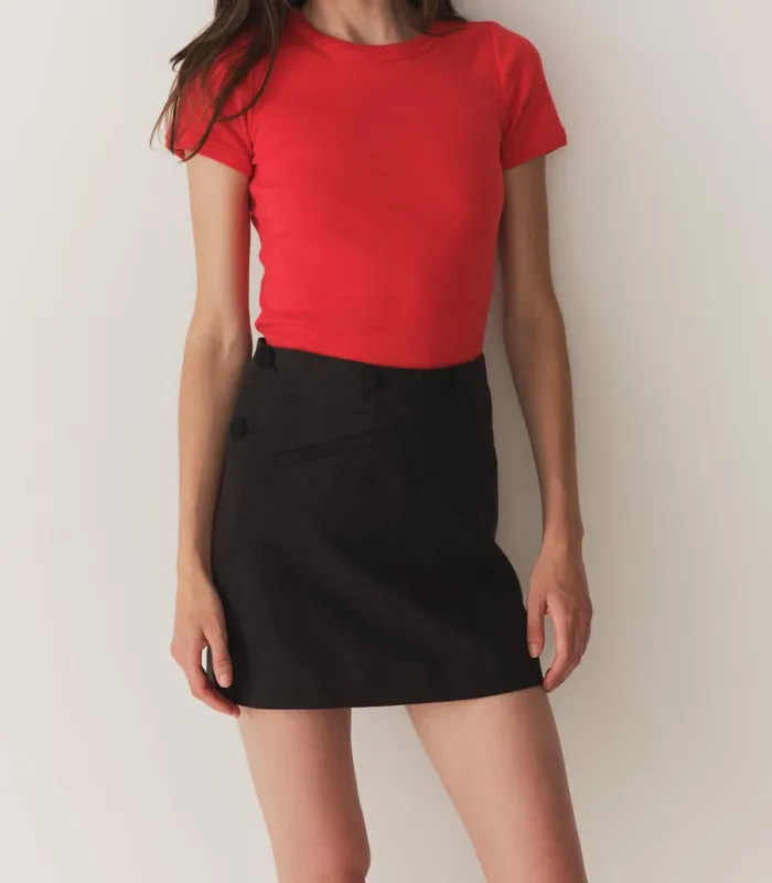 Shop VIVI TEE Scarlet DEN Tees