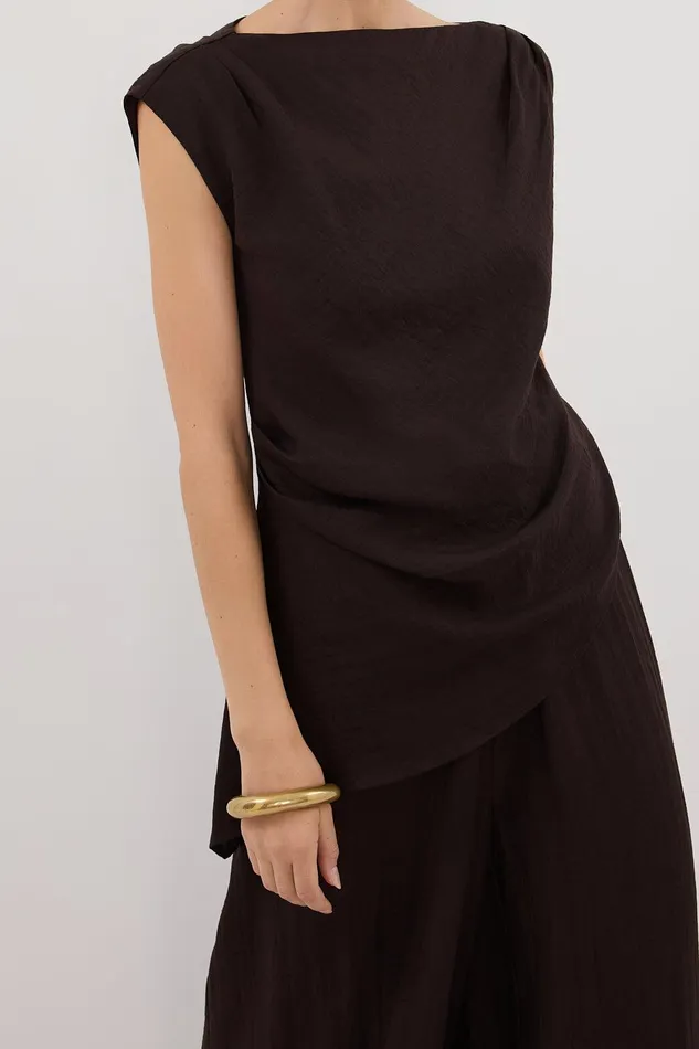 SHYLA BITTER CHOC ASYMMETRICAL TOP Women DISSH Co Ord Sets