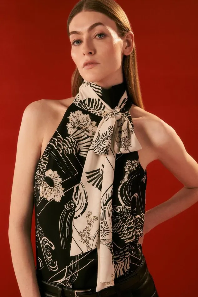 Tops Women Karen Millen The Founder Koi Printed Tie Neck Woven Blouse Black
