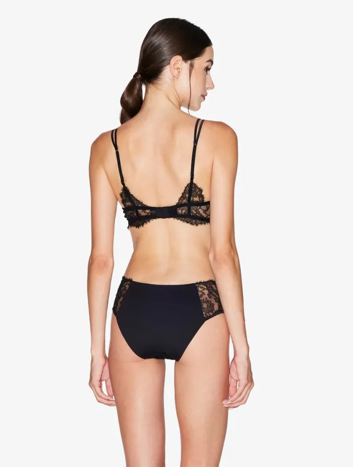 Underwired PushUp Bra With Leavers Lace Lingerie La Perla Padded