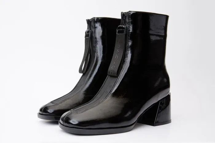 Vinci Leather Boots and Booties The Tackle Black Patent Leather Block Heel Boot 8211 Women
