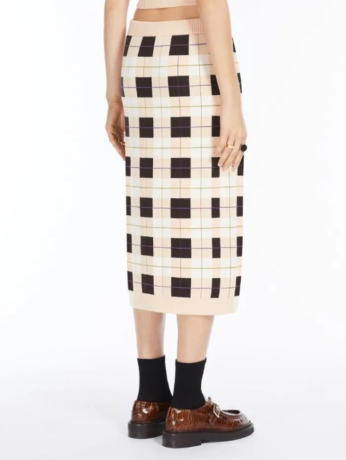 Woman Knit Skirt With Small Pockets Powder Maxmara Skirts Woman Knit Skirt With Small Pockets Powder Maxmara Skirts