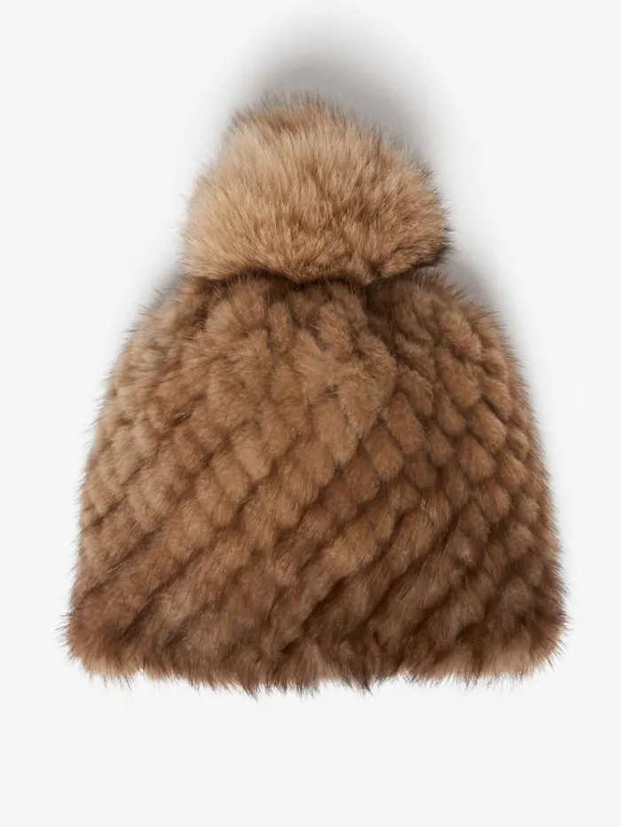Woman Mink Cap With Pompom Turtledove Maxmara Hats