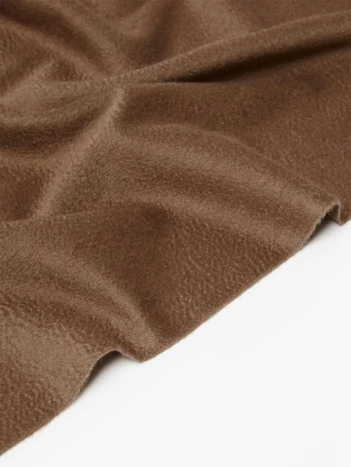 Woman Stole In Pure Sable Cashmere Camel Maxmara Scarves And Foulards Woman Stole In Pure Sable Cashmere Camel Maxmara Scarves And Foulards