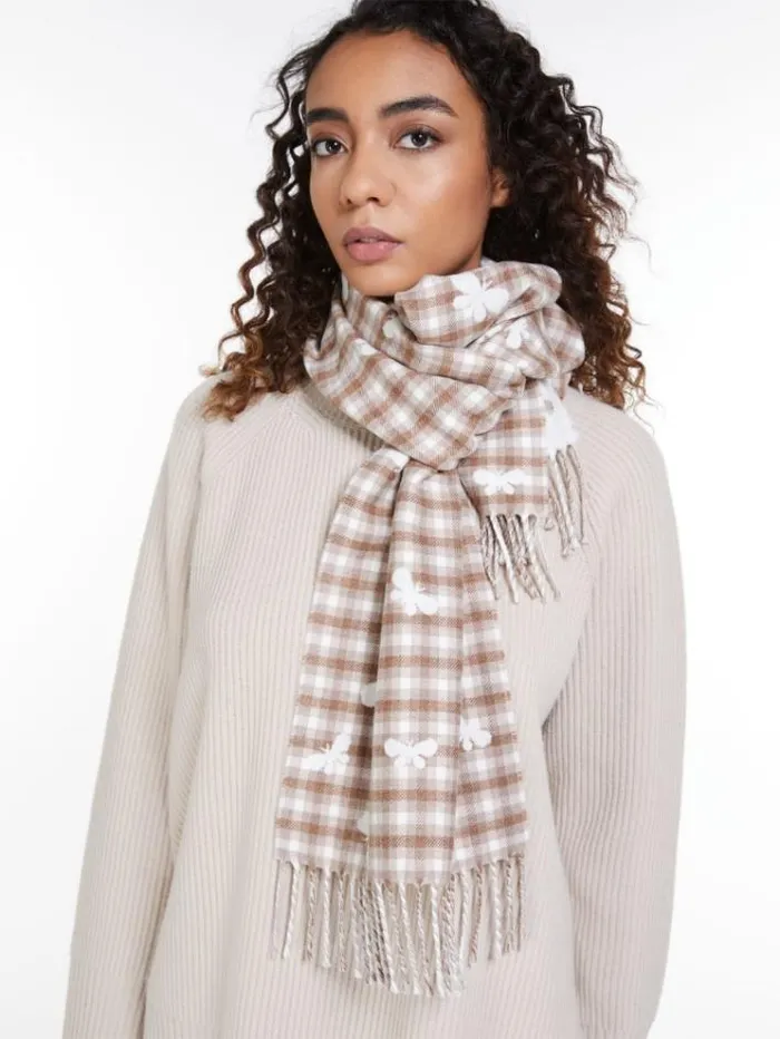 Woman Woollen Scarf Camel Maxmara Scarves And Foulards Woman Woollen Scarf Camel Maxmara Scarves And Foulards
