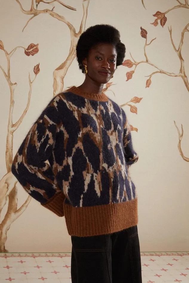 Women Leopard Print Knit Sweater Leopard Skin Beige FARM Rio Sweaters and Sweatshirts