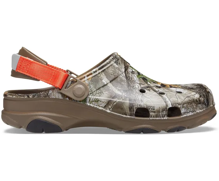 WomenMen Classic AllTerrain Realtree Edge Clog Walnut Crocs Clogs