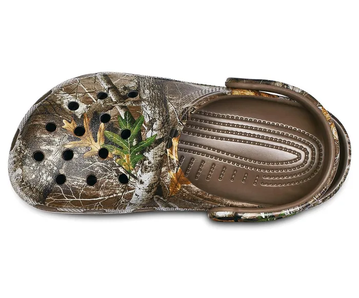 WomenMen Classic Realtree Edge Clog Walnut Crocs Clogs