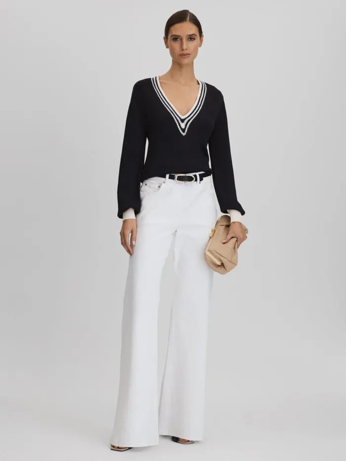 Women Reiss Knitwear Tammy Crochet VNeck Jumper Navywhite