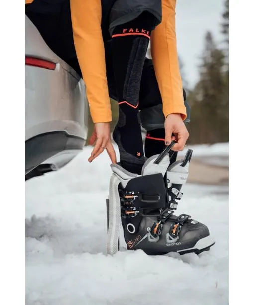 Women SK Compression Wool Women Skiing Kneehigh Socks Black FALKE Ski Socks