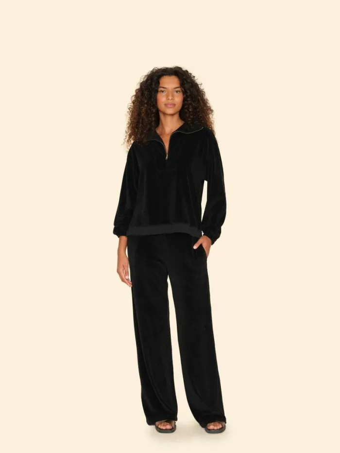 Xirena Black Mavis Velour Sweatpant Women Sweats and Tees
